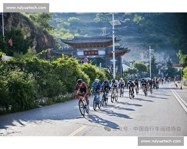 1500 骑手逐风苍洱！大理环洱海自行车赛开赛